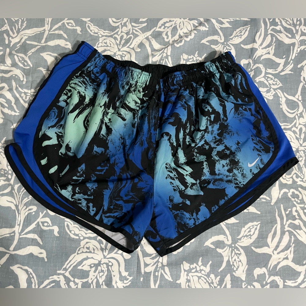 Nike Women's Dri-FIT Tempo Mid-Rise Brief-Lined Running Shorts